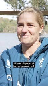 Eileen Ash's Instagram, Twitter & Facebook