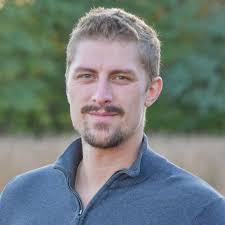 Peter Stangl's Instagram, Twitter & Facebook