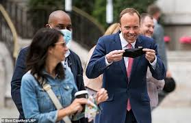 She is also the marketing and communications director at oliver bonas. Woaqi Umbx8vmm