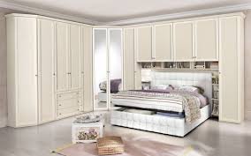 Camere da letto matrimoniali a ponte. Ponte 6 Ante Patinato Beige Cecilia Bsvl 01 Camera Da Letto Mondo Convenienza Armadio Camera Da Letto Design Della Camera Da Letto