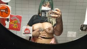 Flashing at Buenos Aires (Palermo) walk and nude