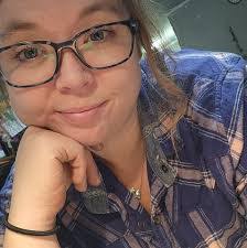 Holly Benefield's Instagram, Twitter & Facebook