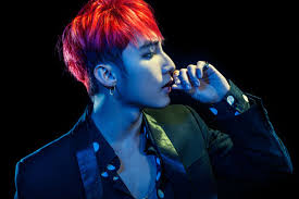 Bông tai inox nam khoen tròn kiểu Sơn Tùng (trắng) BT161