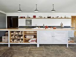 Traditionally, kitchen cabinets are mounted on walls. Plain English Hampshire Hop Klin Kitchen Www Plainenglishdesign Co Uk In 2019 Plain English Kitchen Kitchen Interior British Kitchen Design
