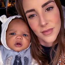 Dennis previously played for the atlanta hawks, prior to being traded along with mike muscala in exchange for carmelo anthony. Ellen Ziolo Wiki Height Age Husband Children Family Biography More Wikibio