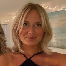 Nicole Mares's Instagram, Twitter & Facebook