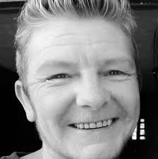 What size eyelets are used with a crop-a-dile?