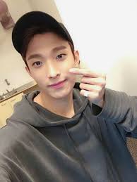 Seventeen Erdekessegek Seventeen Kpop Seventeen Seventeen Lee Seokmin