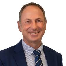 Is your bathroom ready for a new look? Consider adding a frame of…