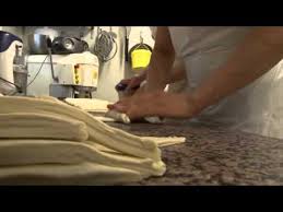 Boulangerie Nantes Pains Beurre Et Chocolat Ici Les Croissants Aussi Sont Maison Youtube