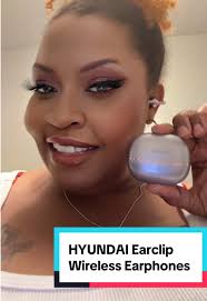 How to C9nnect and Use My Hyundai Earphones