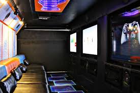 7 Things To Know About Mobile Game Truck Question Answer Mobile Game This Or That Questions Games