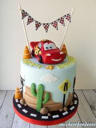 Zuccherofondente Torta Cars Torta A Forma Di Auto Torte Di Compleanno Torte Di Compleanno Per Bambini