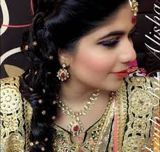 South Indian Wedding Hairstyles For Curly Hair South Indian Wedding Hairstyles Curly Hair Styles Indian Wedding Hairstyles
