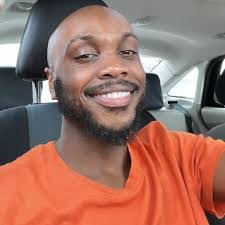 Elliott Taylor's Instagram, Twitter & Facebook