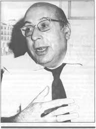 Entrevista con el director de la Obra Cultural de la CAMP. Premios Ciudad  de Alcalá. JOSE CHACON SygCf££o ANTON GMfeLE n|A y