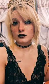 loool @thtsotru · Sorry I screamed during the haunted house.. that wasn't  very loves horror movies, binges true crime podcasts, loves Halloween of me