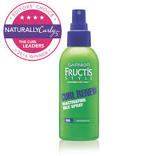 As the name suggests, the tresemmé keratin smooth heat protection shine spray is infused with keratin, helping to tame frizz and boost smoothness, making it one of the best hair heat protectants for girls with curls or natural hair. We Won Naturally Curly Voted Garnier Fructis Curl Renew Spray As The Best Refresher For Curly Hair Spray Cu Damp Hair Styles Coconut Hair Natural Hair Beauty