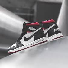 Insidesneakers Air Jordan 1 Retro High Og Varsity Red Not For Resale 861428 106 Nike Fashion Shoes Sneakers Nike Jordan Sneakers Men Fashion