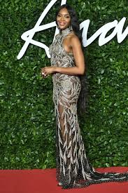 On tuesday morning, the supermodel posted a photo of herself cradling the teeny feet of. Naomi Campbell S Mom Valerie Congratulates Her On Birth Of Baby People Com