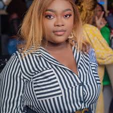 La nouvelle coiffure de...