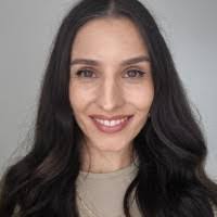 Maria Meek's Instagram, Twitter & Facebook