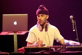 Jul 27, 2021 · the alchemist as for al's work on this track, the way the distorted synth rises up out of the piercing drones sets the unhinged and uncomfortable mood for the rest of the album perfectly. 25 Of The Greatest Hip Hop Producers Of All Time Hip Hop Artists Best Hip Hop Hip Hop Producers