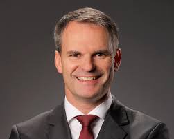 Das telefonbuch kann mit 32 adressen antworten! Hypovereinsbank Private Banking Regensburg
