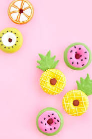 Download free people wallpapers, pictures, and desktop backgrounds. Donuts Orange Kiwi Watermelon Pineapple Cute Backgrounds Pink Background Cute Wallpapers Cute Summer Wallpapers Iphone Wallpaper