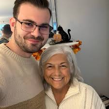 How do you feel about not doing separate checks? And does your restaurant  allow it?