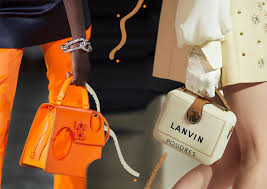 Take a look at our top 26 handbag brands at thredup to find which is the best handbag brand for you! Fall Winter 2020 2021 Handbag Trends Fall 2020 Bags Purses