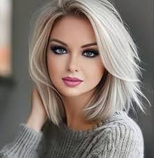 متداول : "اسم حافظ الأسد موجود على أعلى مئذنة الجامع الأموي بدمشق، تم  تصويرها من احد المواطنين بواسطة الهاتف لتجربه الزوم