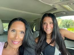 Laura Camarena's Instagram, Twitter & Facebook