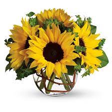 Flowers In Season August Sunflower Arrangements Sunflower Centerpieces Flower Delivery