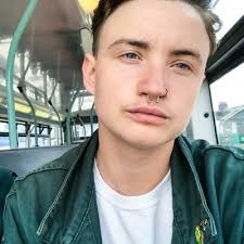 Elliot Parker (@halfloser)