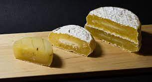Da es aber viel protein und kaum fett und kohlenhydrate enthält, kann es ihnen sogar beim abnehmen helfen. Sauermilchkase Wikipedia