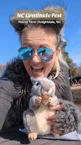 Bonnie Winter's Instagram, Twitter & Facebook