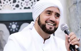 Habib syech bin abdul qodir assegaf. Lirik Lagu Kisah Sang Rasul Habib Syech Bin Abdul Qodir Assegaf Kumparan Com