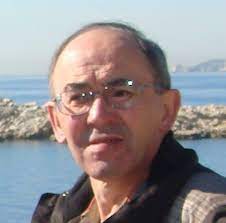 Lors de cette évacuation,on sait, de façon certaine, qu'une caisse de lingots d'or tombe à l'eau, indique alain boulaire, un historien. Alain Le Troadec Callac Copains D Avant