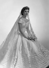 Jackie Kennedy In Her Valentino Wedding Dress From The 1968 White Collection Kennedy Wedding Dress Wedding Dresses Vintage Celebrity Wedding Dresses