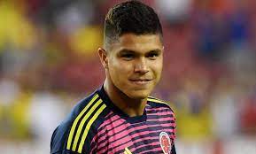 Juan camilo hernandez suarez, professionally known as cucho hernandez is a colombian football player. Quien Es El Cucho Hernandez El Debutante Mas Exitoso En La Historia De Colombia Goal Com