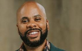 Eric March's Instagram, Twitter & Facebook