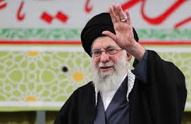 فرزند رهبر شهید در کنار فرزندان آیت‌الله سیستانی + عکس