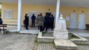 Η δημόσια επιχείρηση ηλεκτρισμού α.ε. Korwnoios Se Agrinio Kai Bonitsa H Pleiopshfia Twn Shmerinwn Kroysmatwn Agriniopress