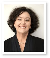 Suzanne Stratton's Instagram, Twitter & Facebook