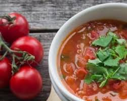 Recette De Soupe Tomatee A L Aubergine Et A L Ail Recette Recette Soupe Repas Light Recettes De Cuisine