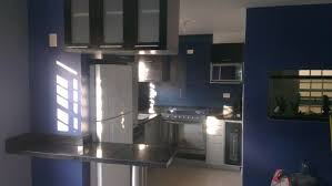Si quieres renovar los muebles de comedor y de las habitaciones, armarios , mesas y sillas de despacho , contar con las últimas tendencias en decoración, disponer de lo mejor en imagen y sonido , o. Cocina Azul Y Gris Cocina Azul Fotos De Cocina Decoracion De Unas