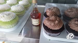Pineapple, mint and whisky = summer in a glass made using johnnie walker black label triple cask, exclusive to dufry stores, this cocktail is perfect. Inglewood Bakery Specializes In Alcohol Infused Cupcakes Sees Success Through Pandemic Abc7 Los Angeles