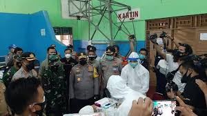 Rapid Test 100 Warga Tebet Polisi Seluruhnya Non Reaktif Republika Online