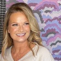 Susan Petrich's Instagram, Twitter & Facebook